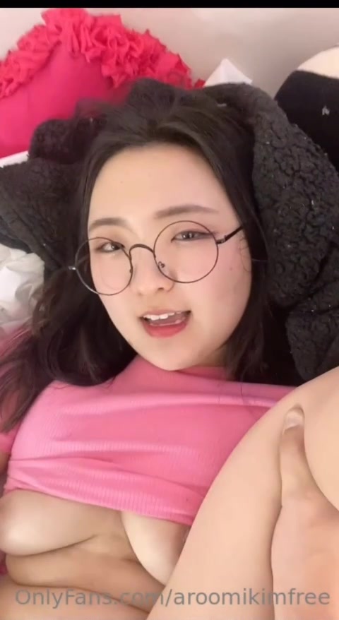 AroomiKim aka Aroomi Kim New Video Cream-pie Hardcore Sex Tape Onlyfans